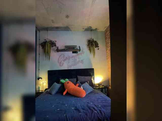 -Your-Michelle- webcam