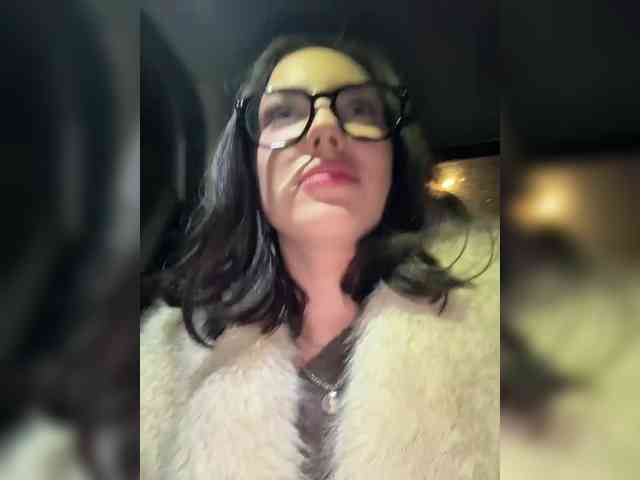 -Your-Michelle- webcam