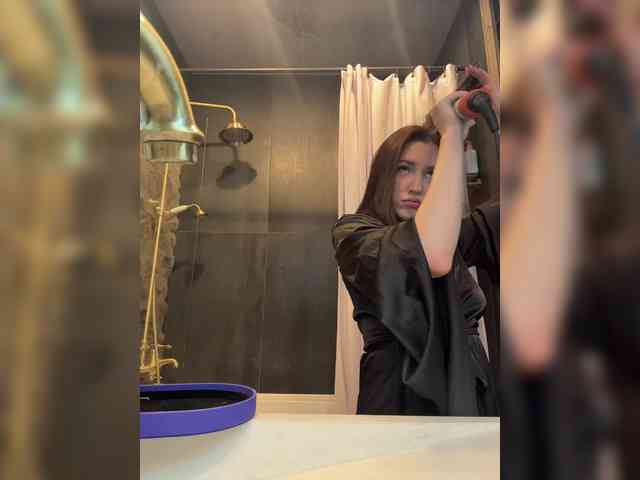 -Your-Michelle- webcam