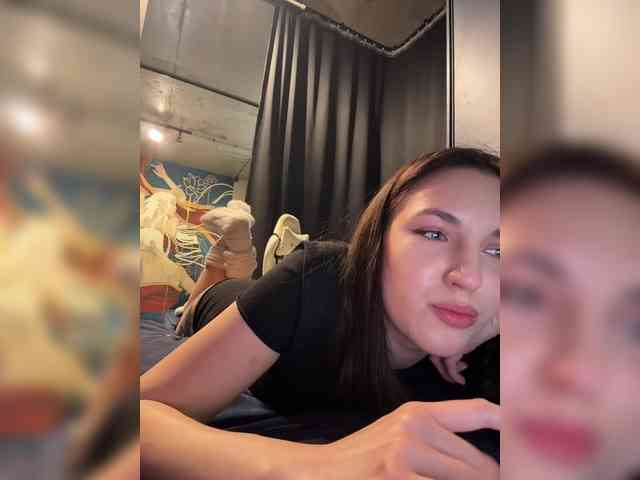 -Your-Michelle- webcam