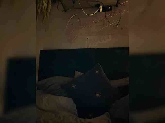 -Your-Michelle- webcam