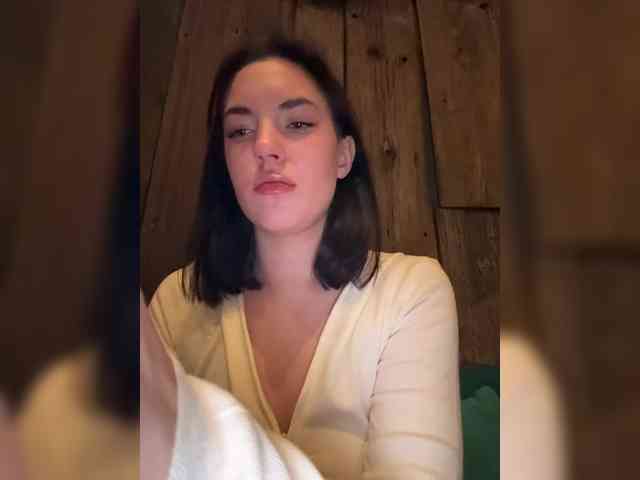 -Your-Michelle- webcam