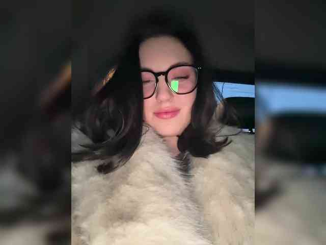 -Your-Michelle- webcam