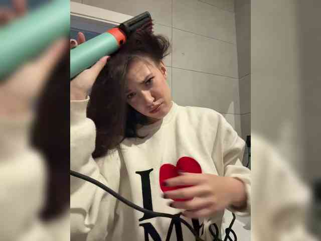 -Your-Michelle- webcam