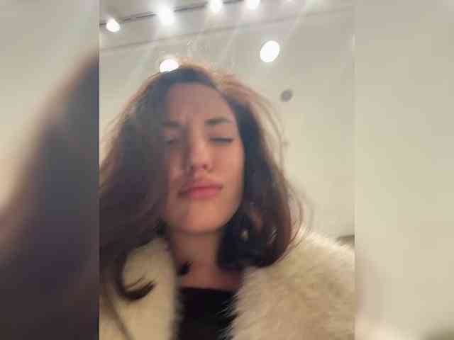 -Your-Michelle- webcam