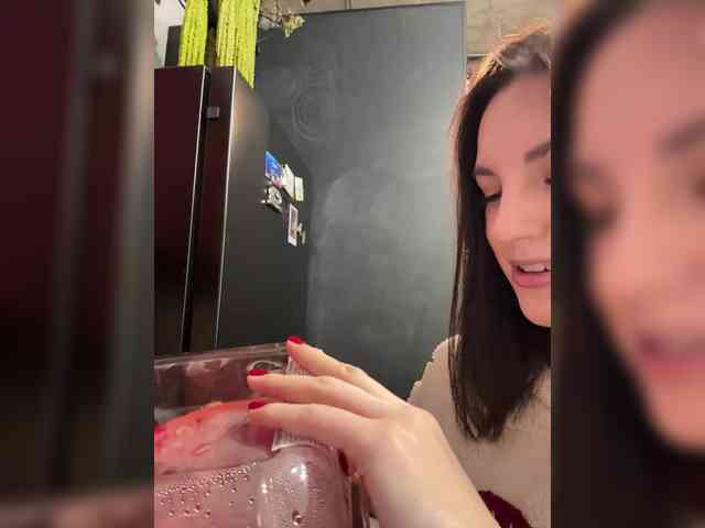 -Your-Michelle- webcam