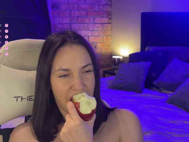 -Your-Michelle- webcam