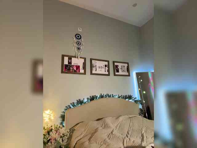 -Your-Michelle- webcam