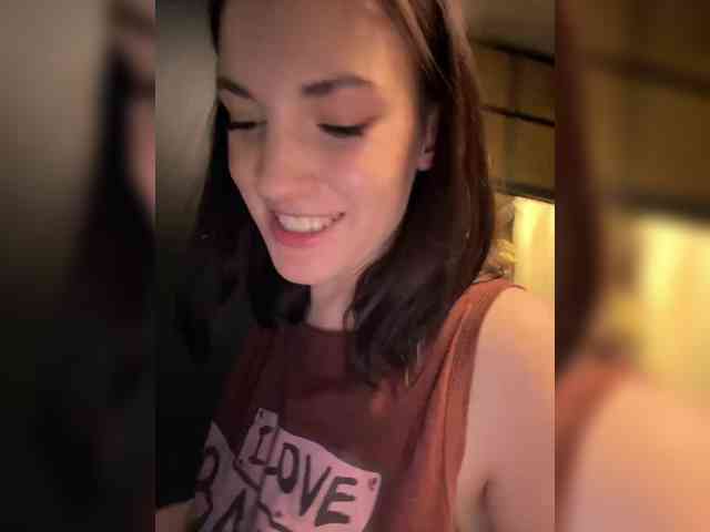 -Your-Michelle- webcam