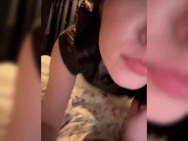 -Your-Michelle- webcam