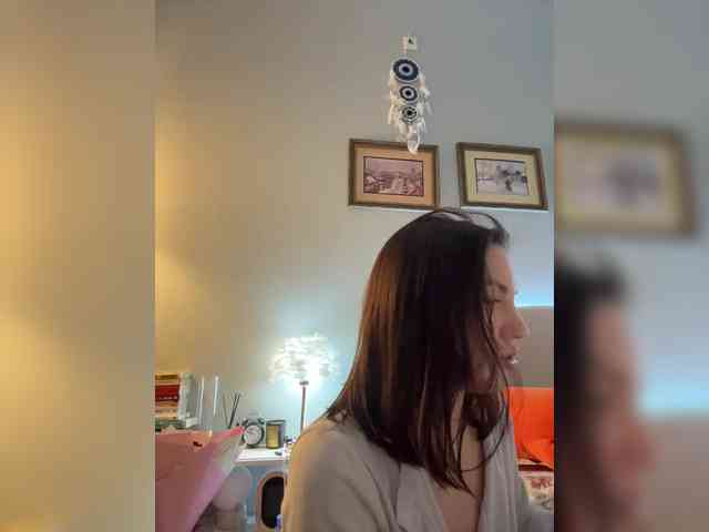 -Your-Michelle- webcam