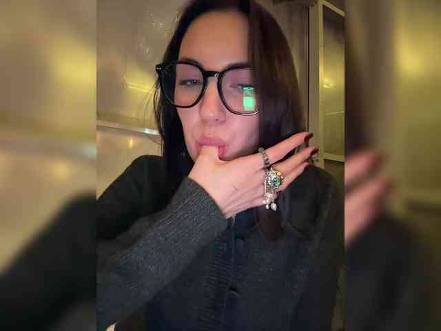 -Your-Michelle- webcam