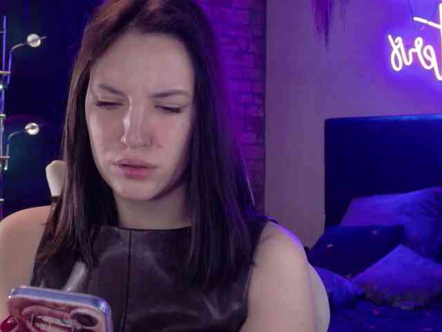 -Your-Michelle- webcam