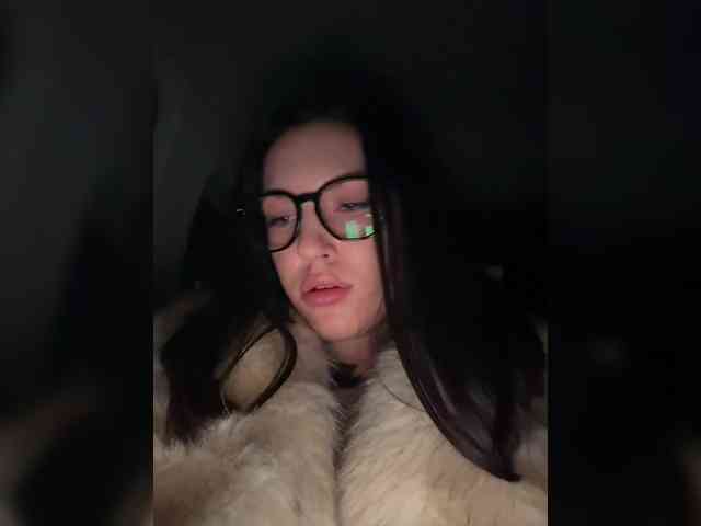 -Your-Michelle- webcam