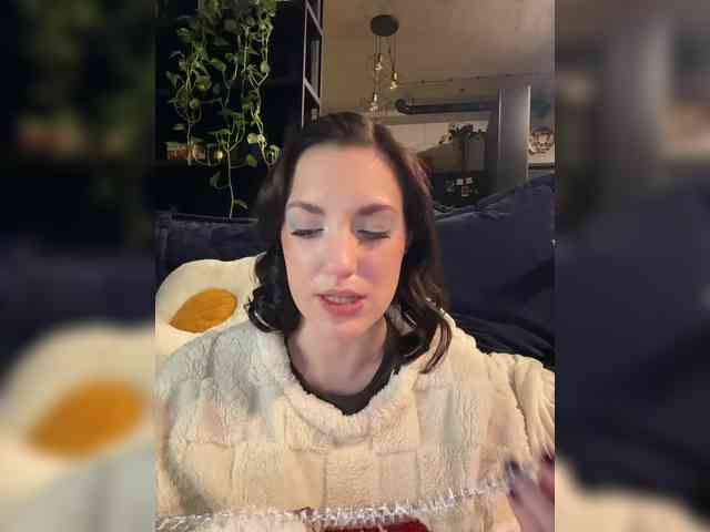 -Your-Michelle- webcam