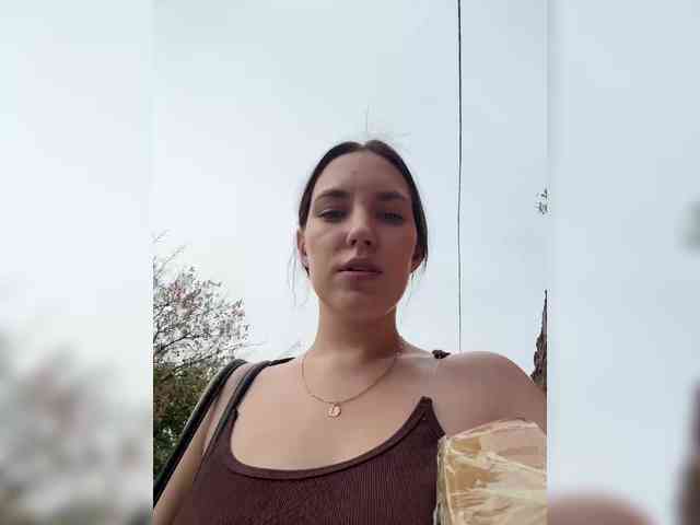 -Your-Michelle- webcam