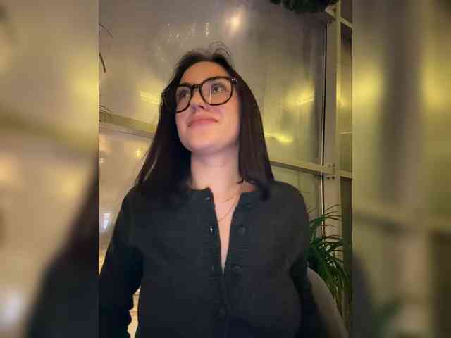 -Your-Michelle- webcam