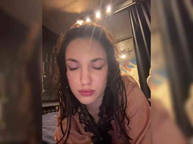 -Your-Michelle- webcam