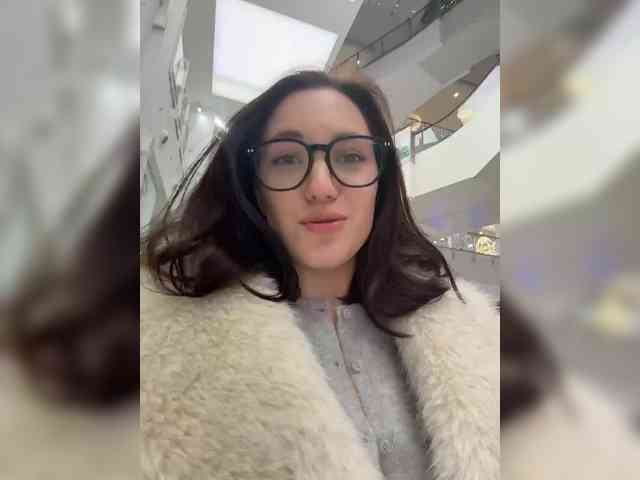 -Your-Michelle- webcam