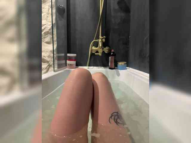 -Your-Michelle- webcam