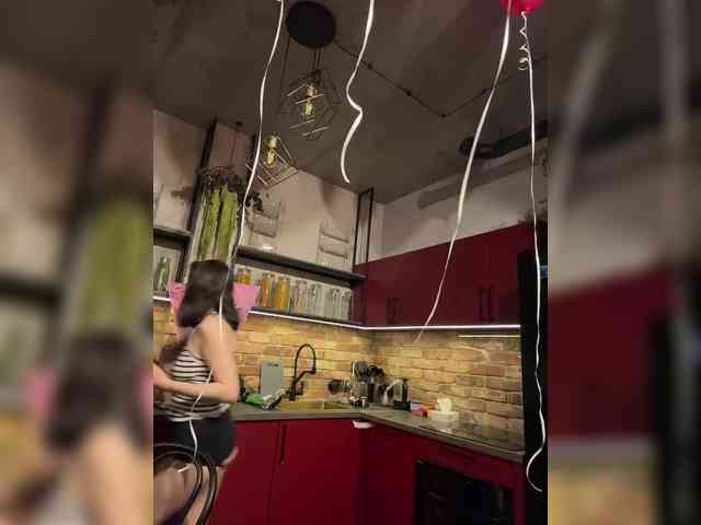 -Your-Michelle- webcam