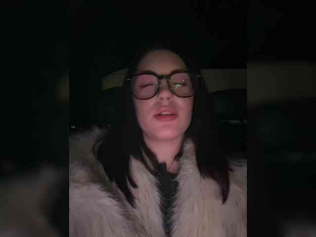 -Your-Michelle- webcam