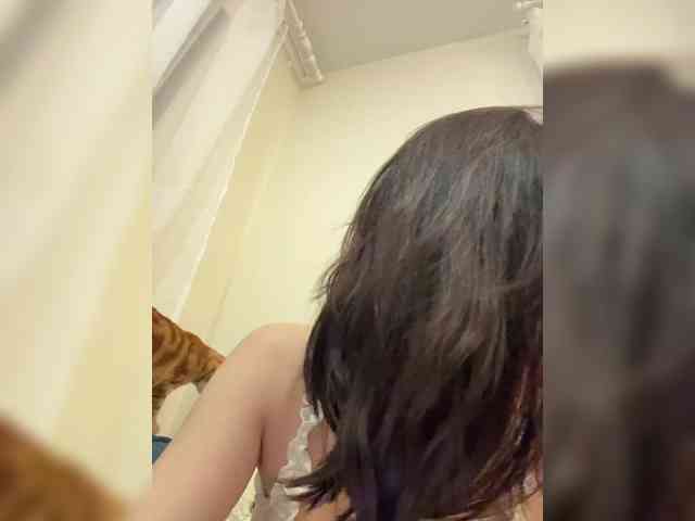 -Your-Michelle- webcam