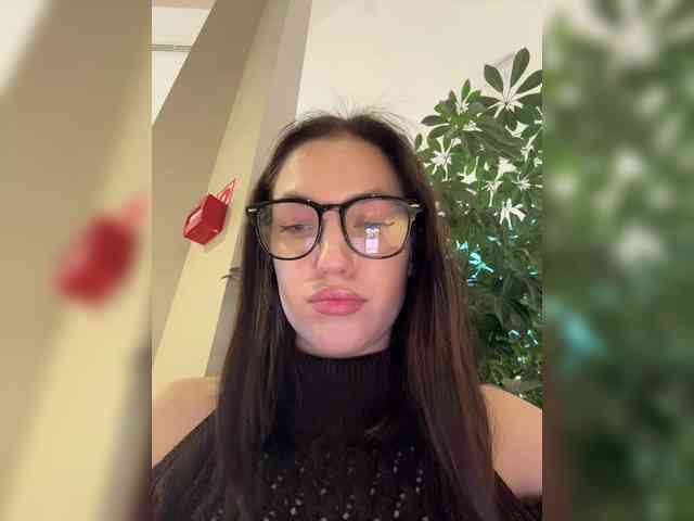 -Your-Michelle-'s webcam live show