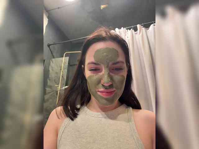 -Your-Michelle- webcam