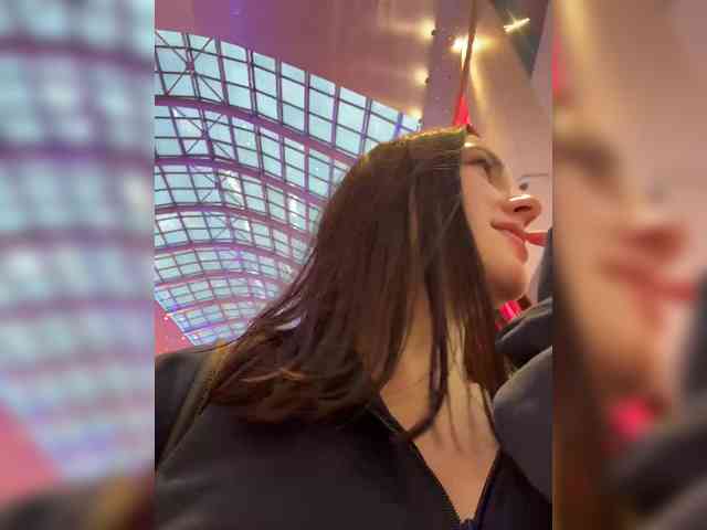 -Your-Michelle- webcam