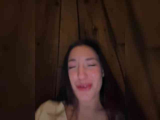 -Your-Michelle- webcam