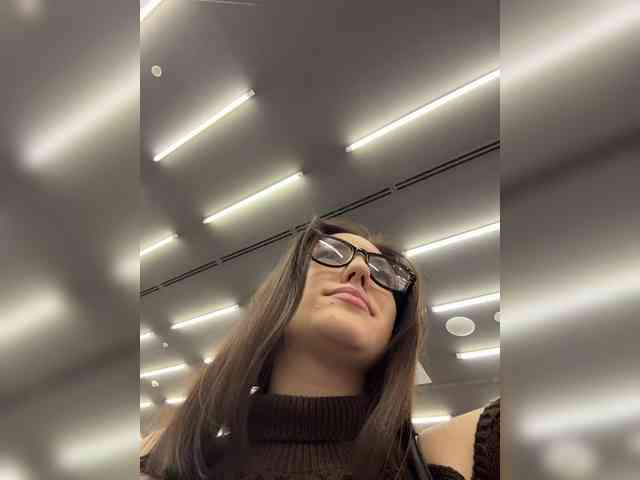 -Your-Michelle-'s webcam live show