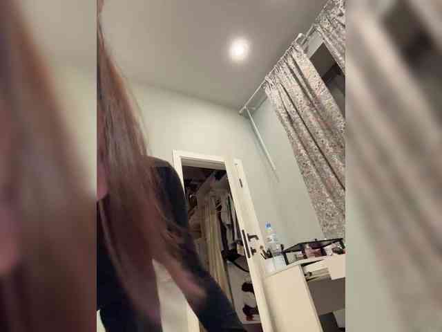 -Your-Michelle- webcam