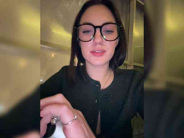 -Your-Michelle- webcam