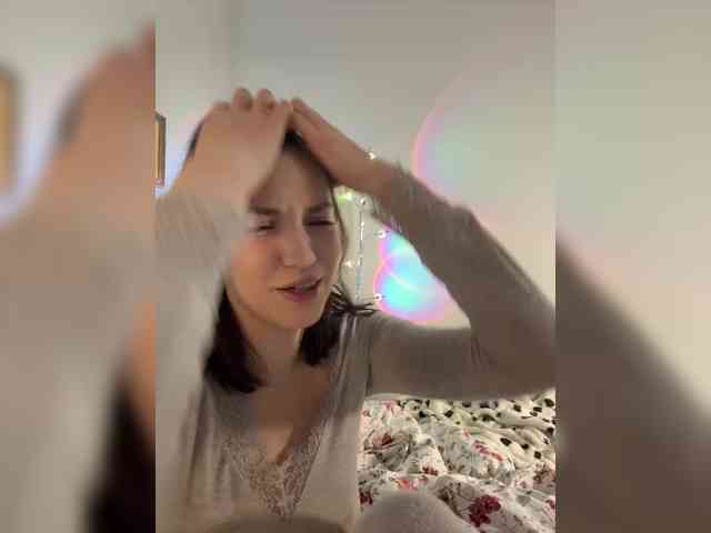 -Your-Michelle- webcam