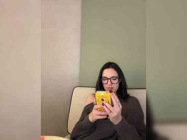 -Your-Michelle- webcam