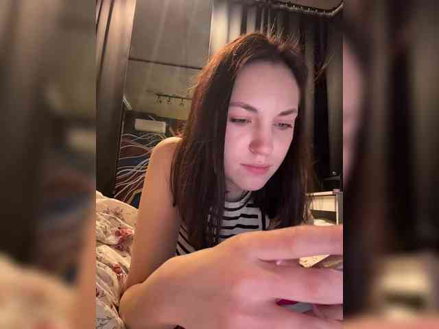 -Your-Michelle- webcam