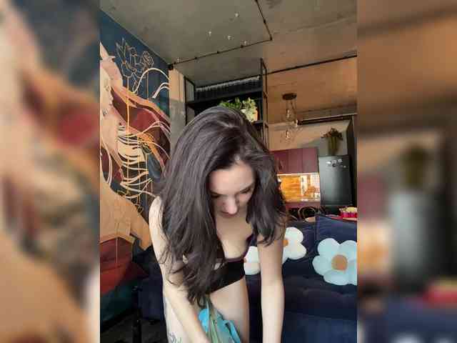 -Your-Michelle- webcam