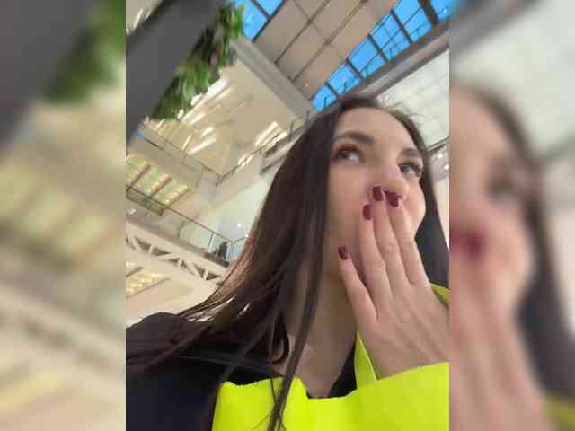 -Your-Michelle- webcam