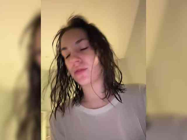 -Your-Michelle- webcam