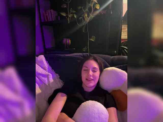 -Your-Michelle- webcam