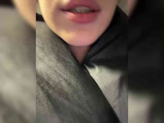 -Your-Michelle- webcam