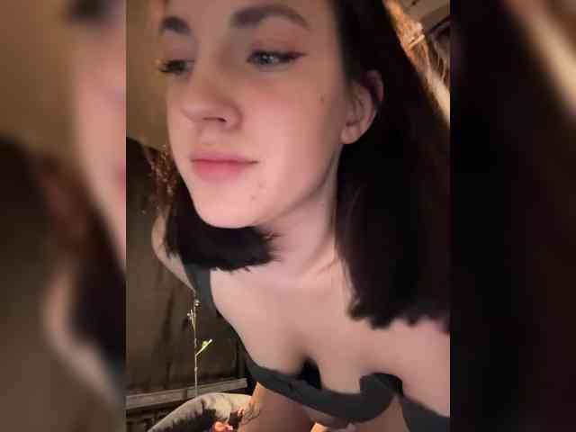 -Your-Michelle- webcam