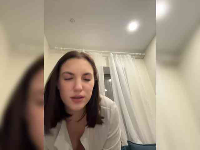 -Your-Michelle- webcam