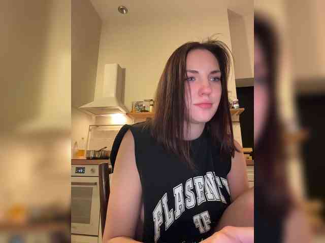 -Your-Michelle- webcam