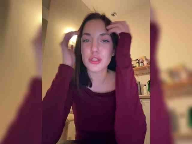 -Your-Michelle- webcam