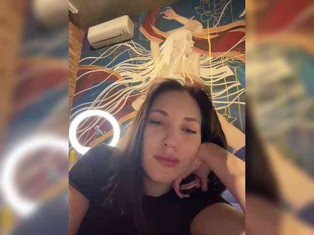 -Your-Michelle- webcam