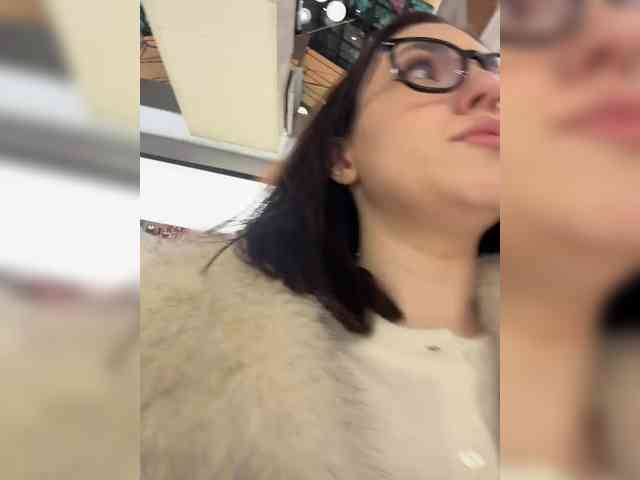 -Your-Michelle- webcam