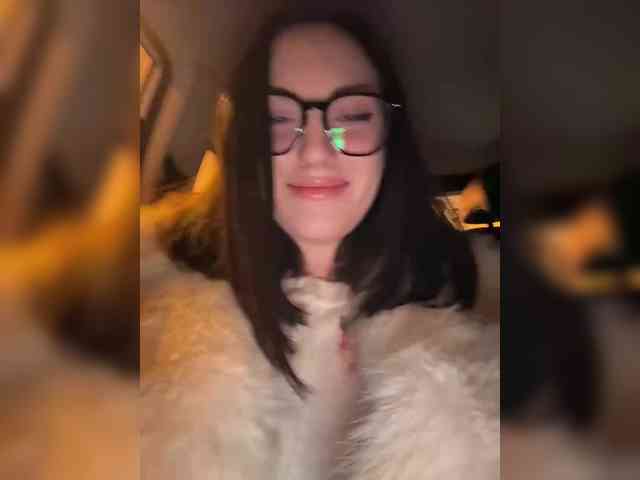 -Your-Michelle- webcam