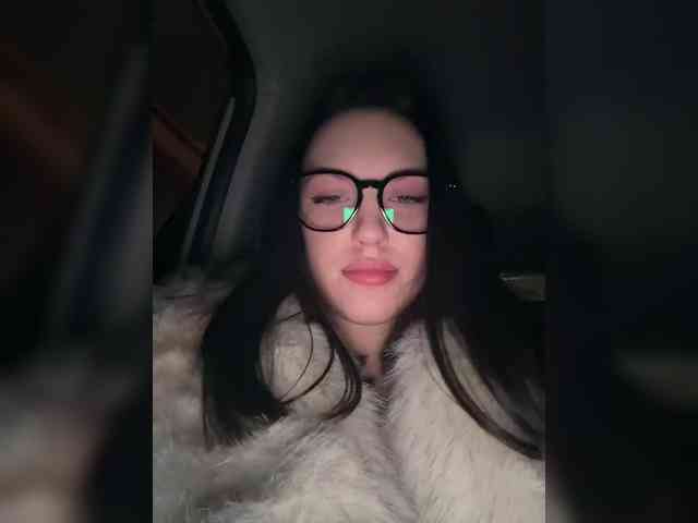 -Your-Michelle- webcam